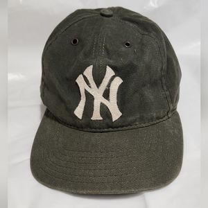 Cooperstown Collection New York green fitted ball cap